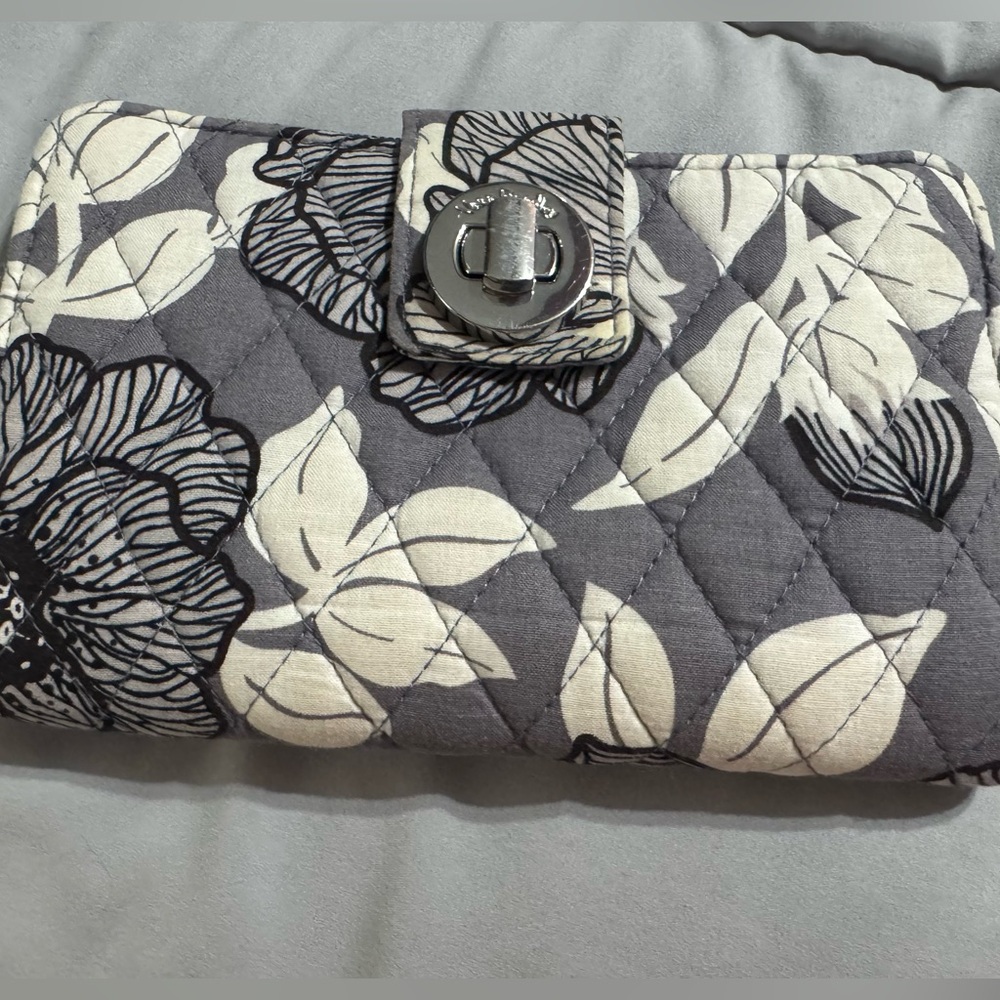 Vera Bradley Floral Turlock Wallet